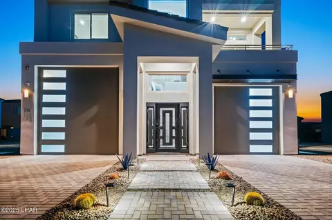 732 Malibu Pl, Lake Havasu City, AZ 86403