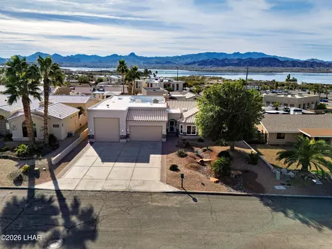 1802 Combat Dr, Lake Havasu City, AZ 86403
