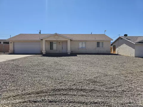 2068 Rainbow Ave N, Lake Havasu City, AZ 86403
