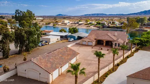 10023 S Dike Rd, Mohave Valley, AZ 86440