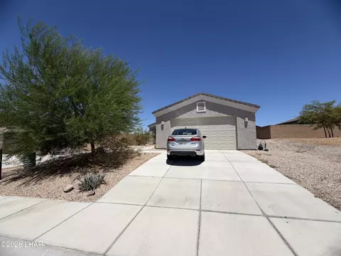 2741 Wilderness Ln, Bullhead City, AZ 86442