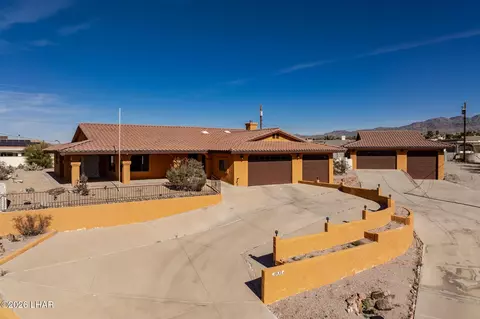 2521 Birchett Ln, Lake Havasu City, AZ 86404