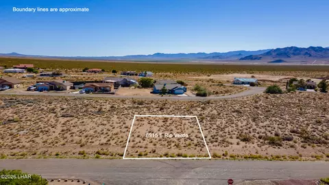 6915 Rio Verde Dr, Kingman, AZ 86401