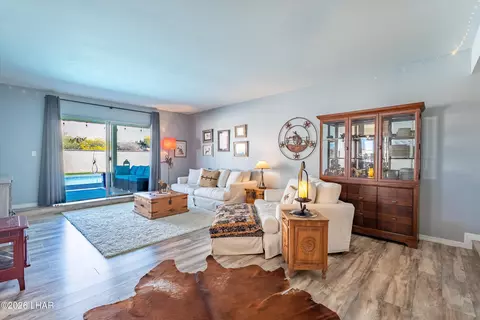 420 Corvair Dr, Lake Havasu City, AZ 86406