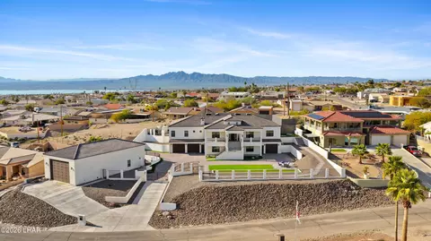 3595 Pelican Dr, Lake Havasu City, AZ 86406