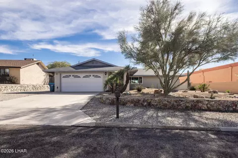 3070 Tom Tom Dr, Lake Havasu City, AZ 86406