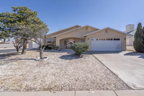 3916 Lindsey Ave, Kingman, AZ 86409