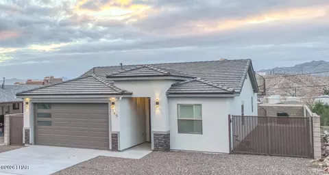 145 Hacienda Dr, Bullhead City, AZ 86429