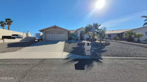 2868 Castaway Dr, Lake Havasu City, AZ 86406