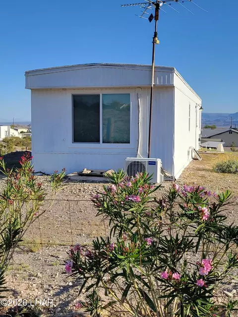 7650 N White Gate Dr, Lake Havasu City, AZ 86404