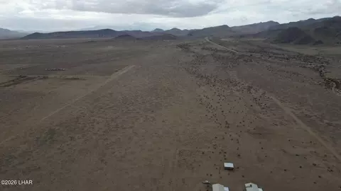 000 E Mountain Meadow Rd, Kingman, AZ 86409 photo 4
