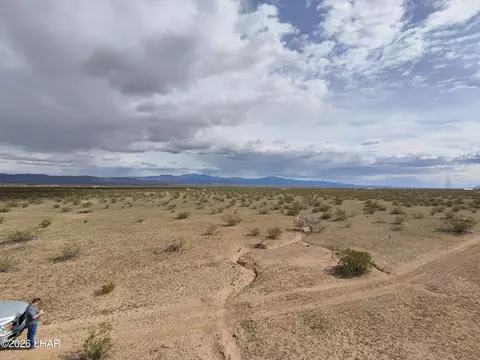 2034 S Concho Rd, Golden Valley, AZ 86413