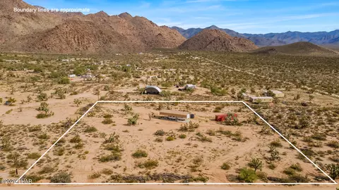 11964 S Sherry Rd, Yucca, AZ 86438