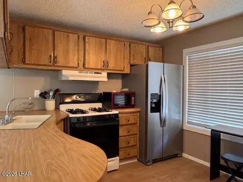Kitchen - 315 E Main St #7, Quartzsite, AZ 85346 photo 2 of 2
