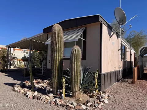 Exterior - 315 E Main St #7, Quartzsite, AZ 85346 photo 2 of 7