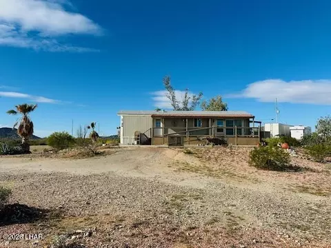 39251 Dobbins Ln, Salome, AZ 85348