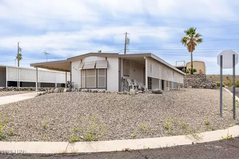 3101 Lake Dr, Lake Havasu City, AZ 86404