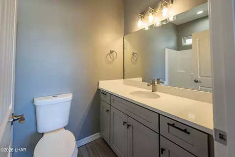 Bath - 1665 E Potter Ave, Kingman, AZ 86409 photo 4 of 5