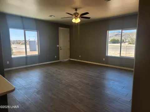 Living - 1665 E Potter Ave, Kingman, AZ 86409 photo 2 of 6