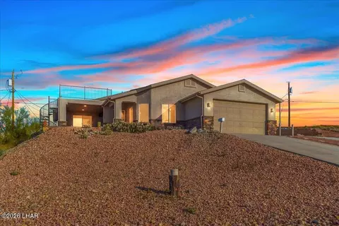3089 Caliente Dr, Lake Havasu City, AZ 86404