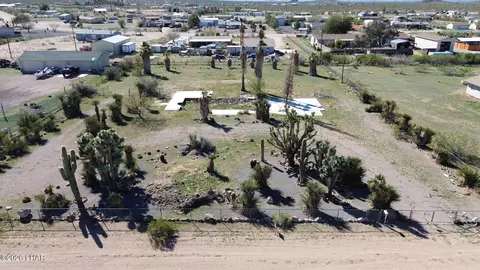 3008 W Mcconnico Rd, Golden Valley, AZ 86413