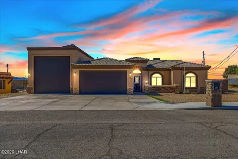 2290 Sahara Dr, Lake Havasu City, AZ 86403