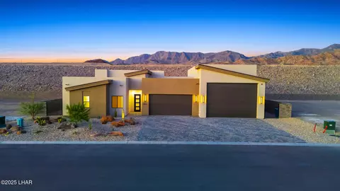 9047 Corte Tularosa, Lake Havasu City, AZ 86406