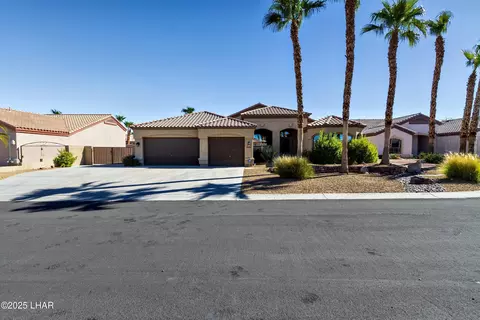 3943 Surrey Hills Ln, Lake Havasu City, AZ 86404