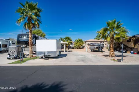 1905 Victoria Farms Rd, Lake Havasu City, AZ 86404