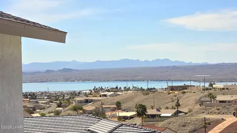 3110 Douglas Dr, Lake Havasu City, AZ 86404