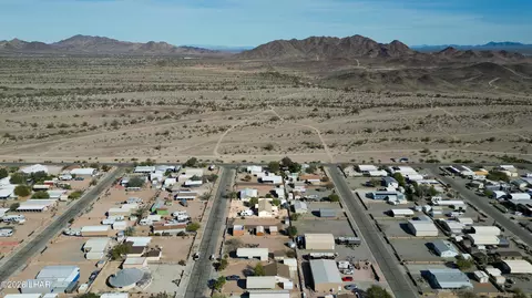 View/Area - 49575 Rainbow Way, Quartzsite, AZ 85346 photo 4 of 13