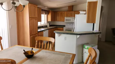 Kitchen - 49575 Rainbow Way, Quartzsite, AZ 85346 photo 1 of 3
