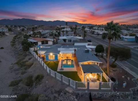 3034 Lake Dr, Lake Havasu City, AZ 86404