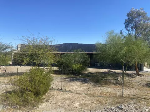 43346 Independence Ln, Salome, AZ 85348