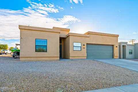 1302 Lobo Dr, Lake Havasu City, AZ 86406