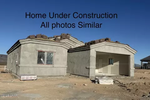 10659 S Black Mesa Dr, Yucca, AZ 86438
