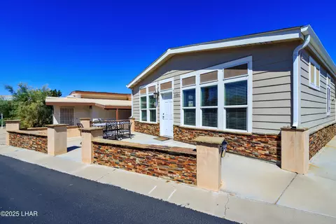 6884 Bonnie Dr, Parker, AZ 85344