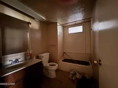 Bath - 360 E Riverfront Dr, Parker, AZ 85344 photo 1 of 1