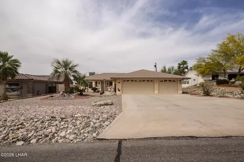 3283 Palmtree Dr, Lake Havasu City, AZ 86404