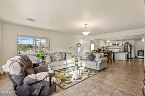 1620 E Cottonwood Ln, Mohave Valley, AZ 86440