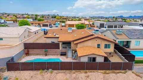 3321 Bluegrass Dr, Lake Havasu City, AZ 86406