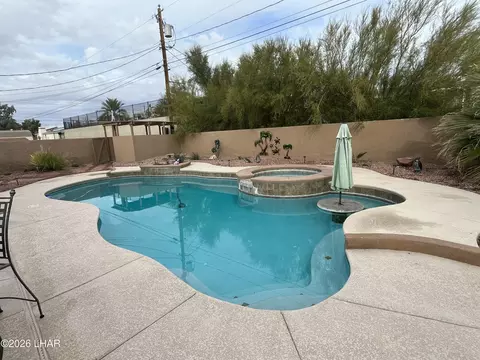 192 Mescal Loop, Lake Havasu City, AZ 86403