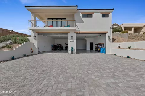 2811 Arabian Dr, Lake Havasu City, AZ 86404