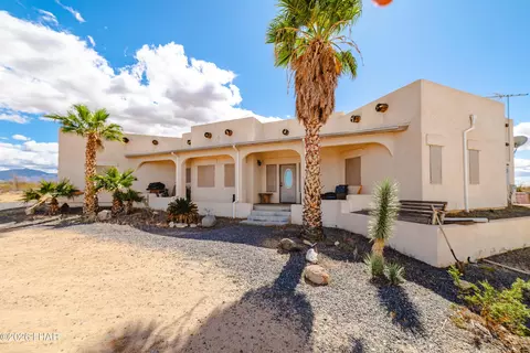 2120 W Billionaire Ln, Yucca, AZ 86438