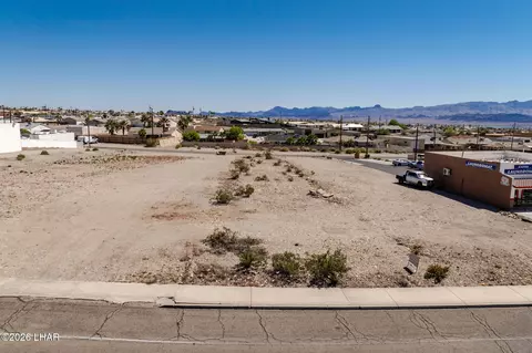 2626 N Kiowa Blvd N, Lake Havasu City, AZ 86403