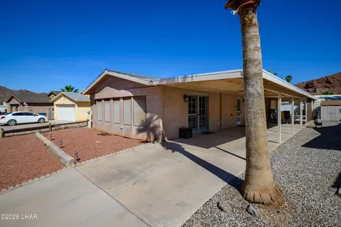 37209 Buckskin Cir, Parker, AZ 85344