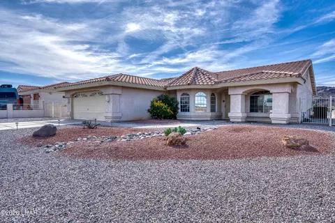 3170 Osborn Dr, Lake Havasu City, AZ 86406