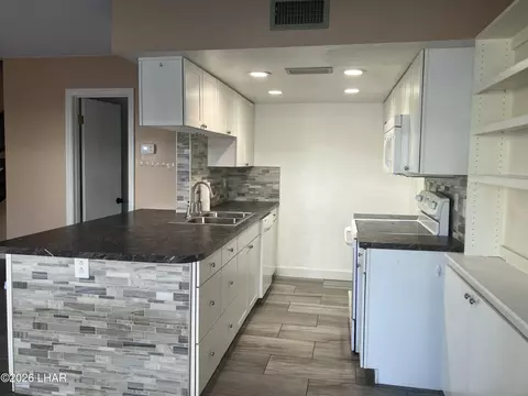 Undisclosed, Lake Havasu City, AZ 86403