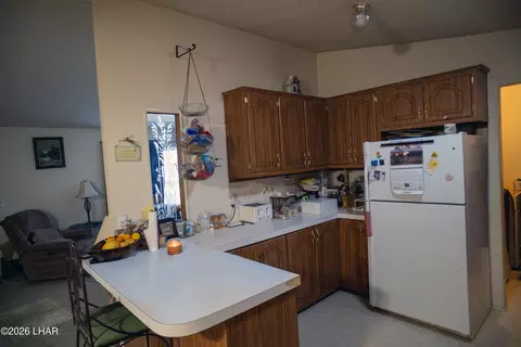 Kitchen - 4455 N Shadow Rd, Kingman, AZ 86409 photo 1 of 2