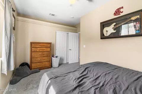 Bedroom - 7134 E Stoneaxe Dr, Kingman, AZ 86401 photo 2 of 7